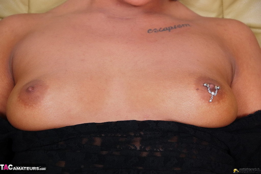 Black haired stunner with red nails posing on the couch in black top and dildoing her shaved cunt - XXXonXXX - Pic 19