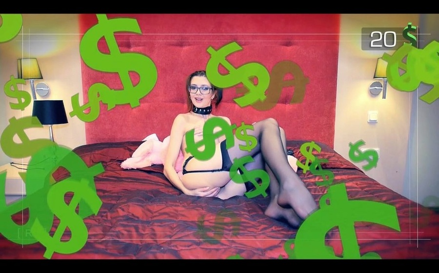 Nerdy slender babe in stockings is looking  - XXX Dessert - Picture 5