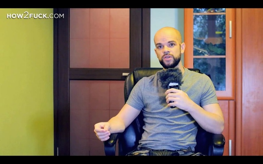 Massaging a shaved pussy of a slender pink- - XXX Dessert - Picture 9