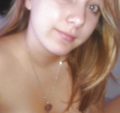 All-natural amateur girlfriend flashed tits outdoors