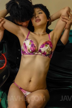 Sexy japanese big tits - Picture 3