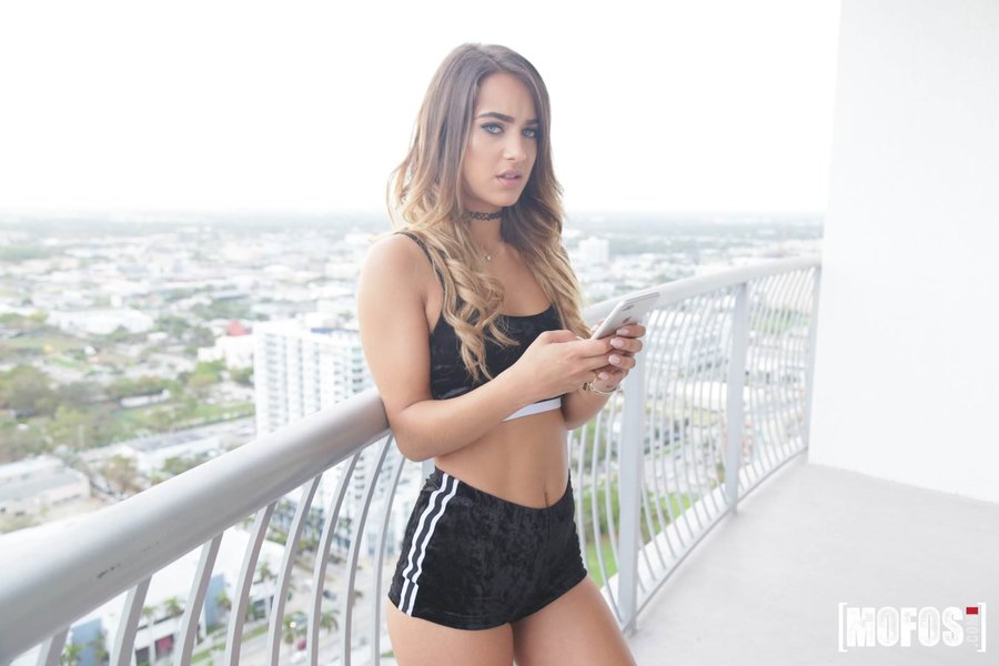 Lesbian brunette threesome - XXXonXXX - Pic 1