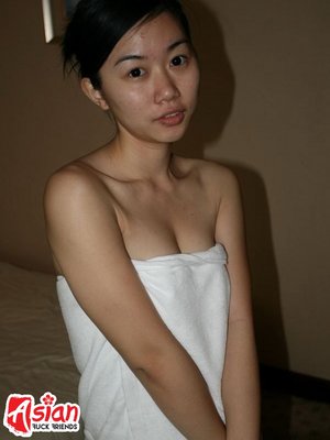Chinese slim teen amateur - Picture 1