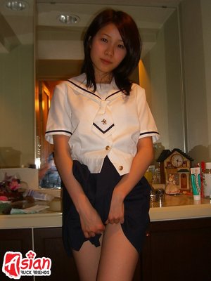 Asian legs fucking - Picture 8