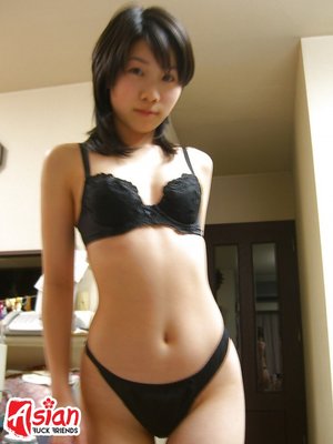 Young amateur beauty - Picture 3