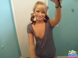 Sexy round ass tit blonde teen - Picture 8