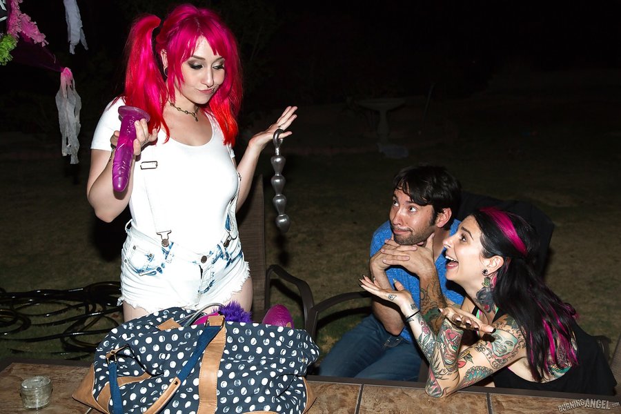 Hot big tit redhead anal - XXX Dessert - Picture 1