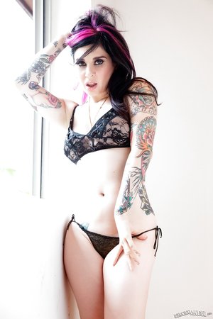 Emo milf lingerie - Picture 7