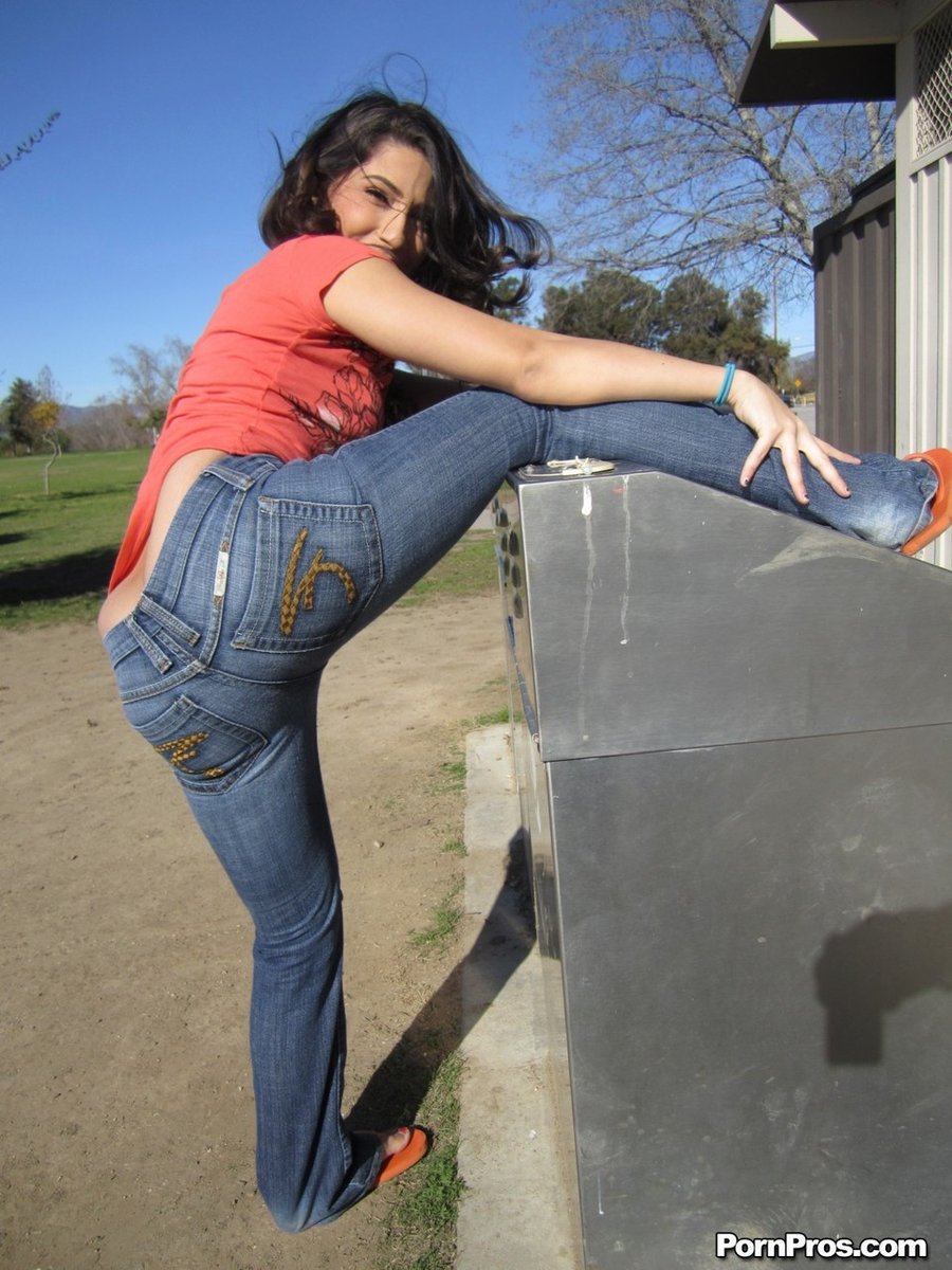 Ready jeans - XXXonXXX - Pic 1