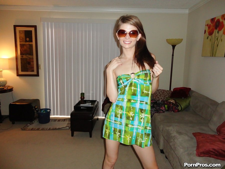 Teen tiny tits dress - XXXonXXX - Pic 1