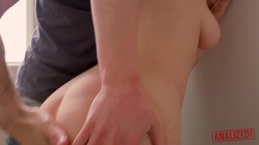 Petite rough fuck - XXX Dessert - Picture 2