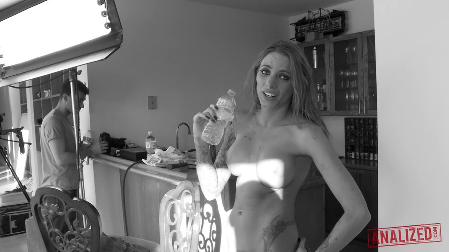 Brutal rough throat fuck - XXX Dessert - Picture 1