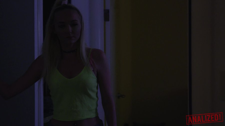 Young petite blonde anal - XXX Dessert - Picture 1