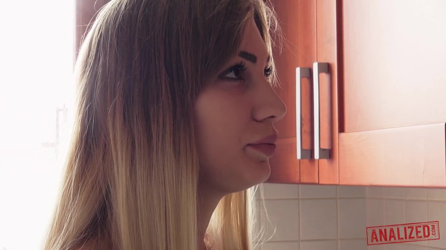 Hard facial rough fuck - XXX Dessert - Picture 2