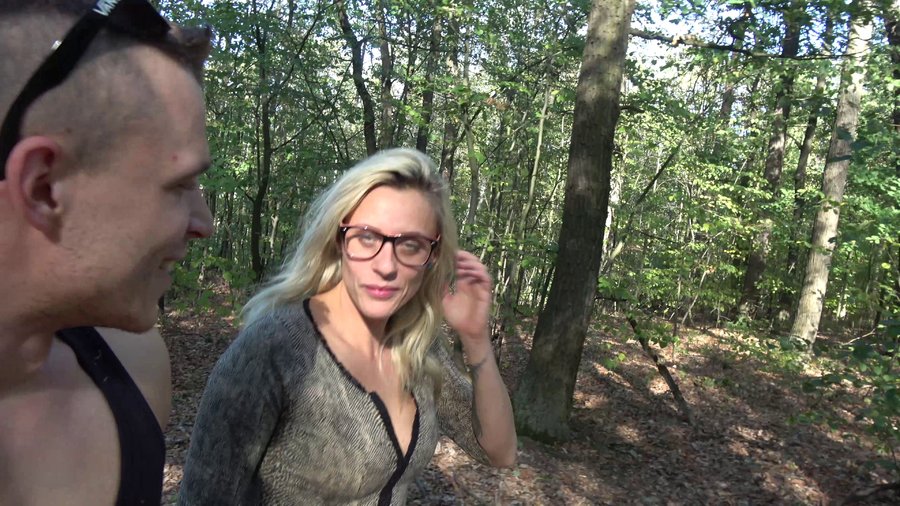 Czech athletic young brunette amateur - XXX Dessert - Picture 11