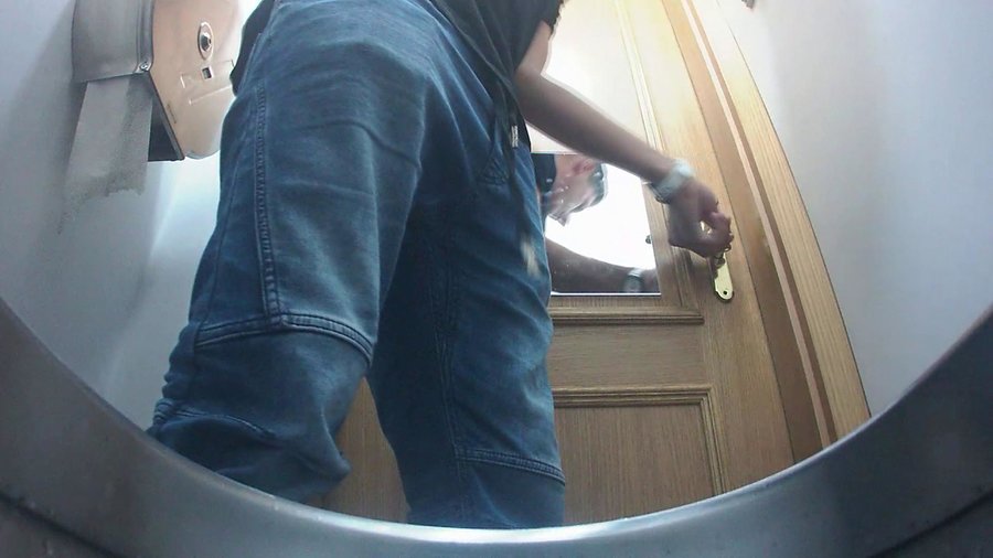 Gay czech toilet - XXXonXXX - Pic 2