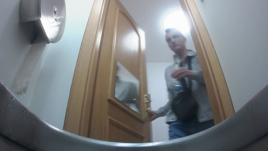 Toilet voyeur - XXXonXXX - Pic 1