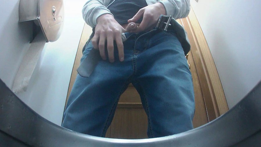 Toilet voyeur - XXXonXXX - Pic 4