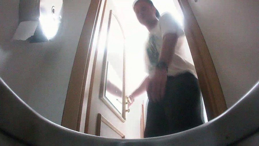 Gay czech toilet - XXXonXXX - Pic 1