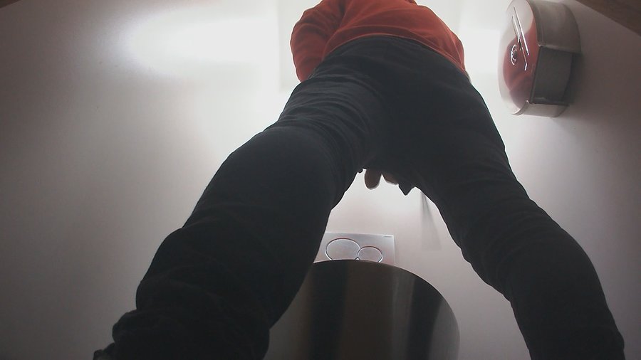 Gay czech toilet - XXXonXXX - Pic 3