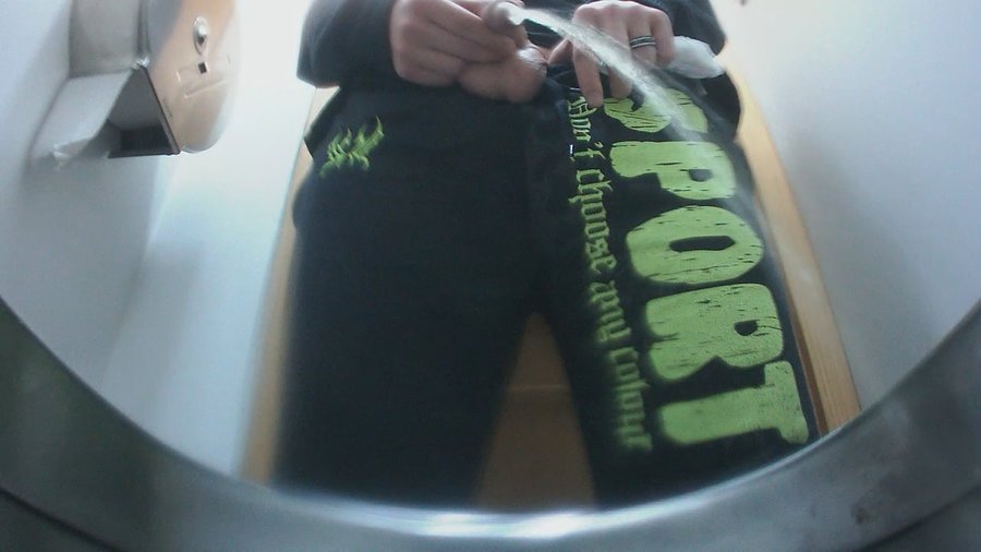 Toilet pissing - XXXonXXX - Pic 3