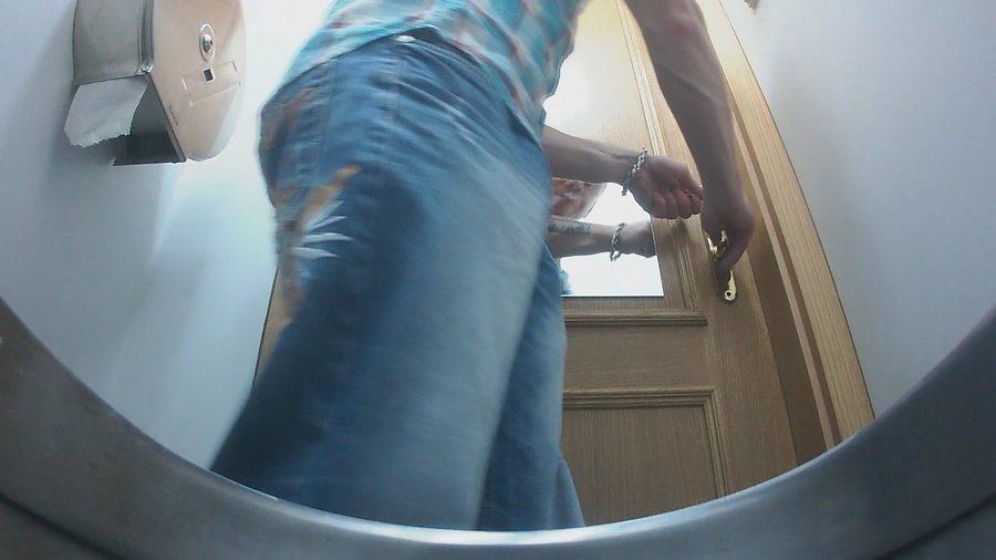 Pissing gay guy - XXXonXXX - Pic 2