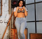 Beautiful latina babe