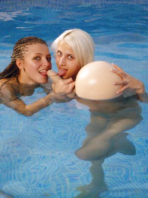 Petite lesbian pool - XXX Dessert - Picture 6
