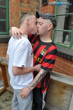 Young british - XXX Dessert - Picture 11