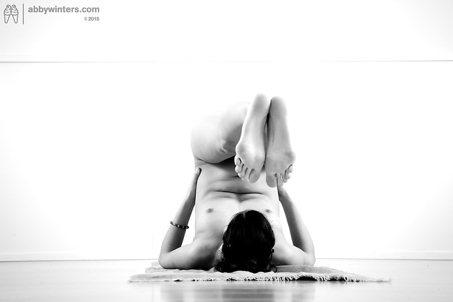 Flexible gorgeous brunette - XXX Dessert - Picture 9