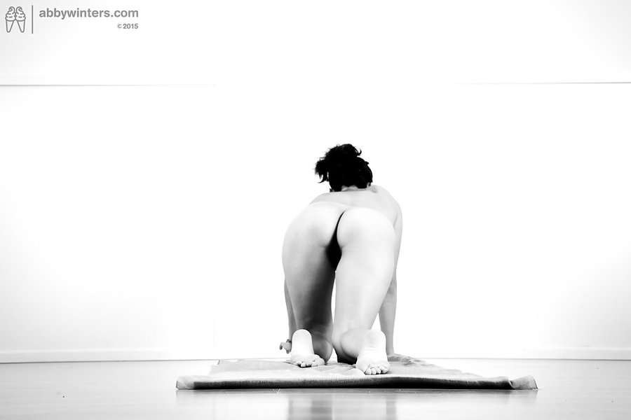 Flexible gorgeous brunette - XXX Dessert - Picture 15